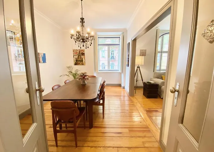 Luxury Vintage Apartment By Myplaceforyou, At The City Centre Next To Marques De Pombal Lisbon, Portugal