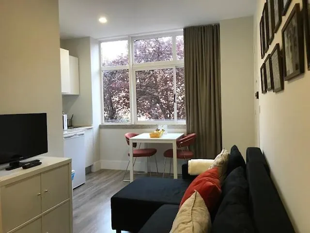 Romantic 1 Bedroom Apartment At Roma Avenue - 1C Lisboa, Portugal
