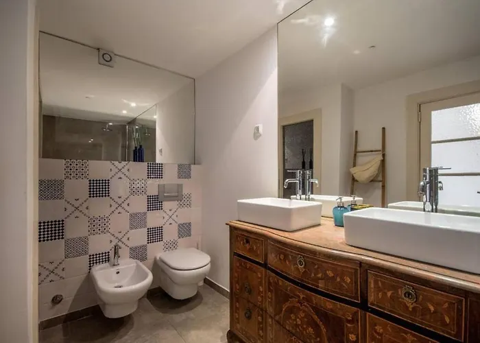 Lisbon Heart Apartments - Blue Apartment By Lovelystay, Portugal