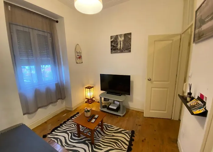 Tomás Surf Shelter Apartment Lisbona, Portogallo