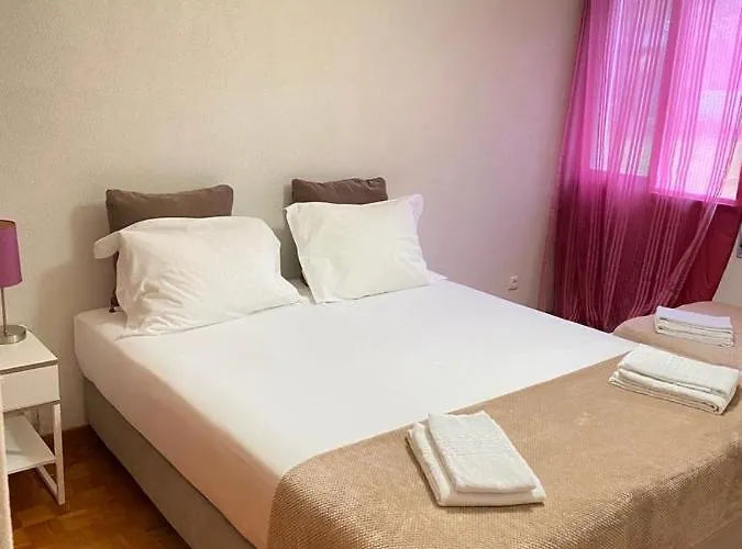 Apartamento Duplex Próximo do Aeroporto Lisboa, Portugal