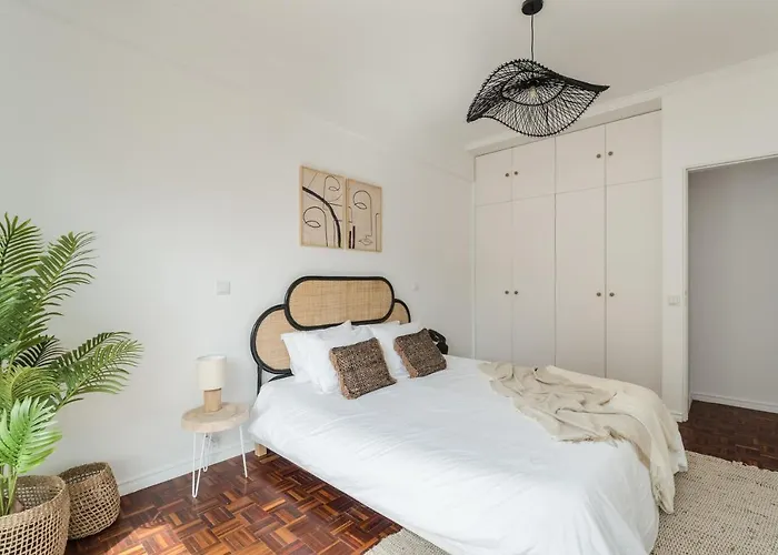 Casa Boma Lisboa - Design & Spacious Apartment With Balcony - Alvalade II, Portugal