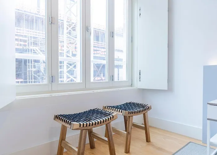 Modern Rustic Flat In Santos By Lovelystay Lisboa, Portugal