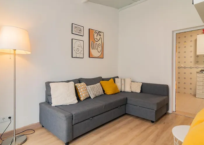 Lovely & Bright Family Flat W/ Patio Lisboa, Portugal