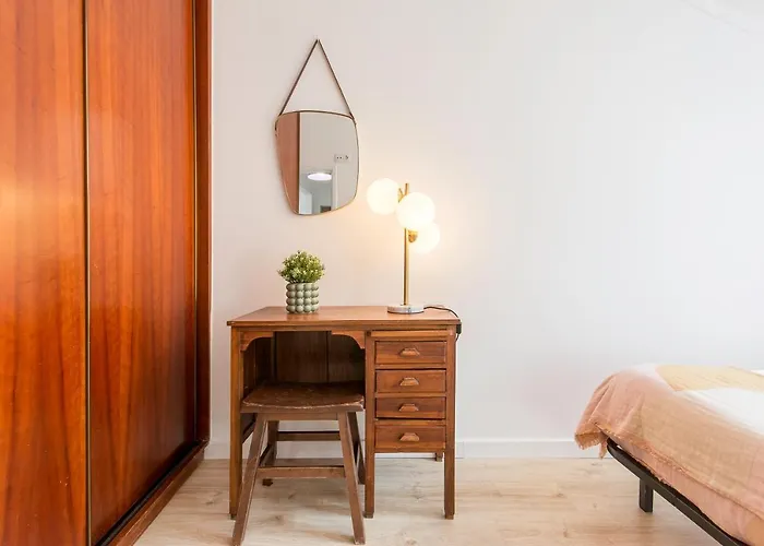 New Bright And Cozy Apartment In Graca Lisboa, Portugal