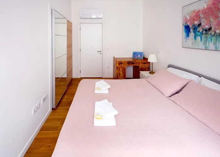 Lisboa Intendente 3Bedroom Apartment With Balcony, Portugal