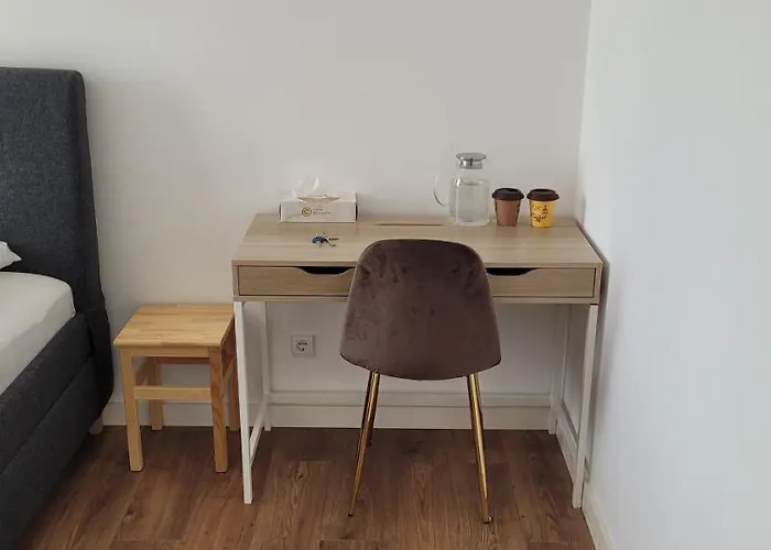 Comfy Room Near Metro & Airport Lisboa, Portugal