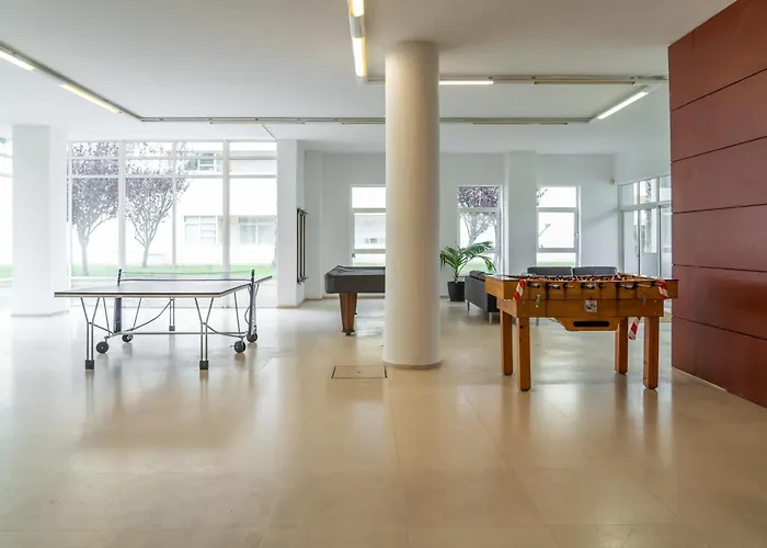 Lisboa Apart T3 Com Piscina Tenis Ginasio, Portugal