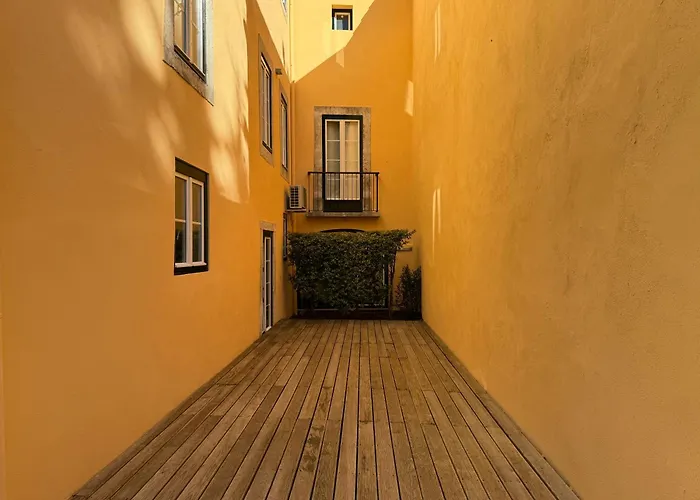 Metropolitan Living Lisbon - Laranjeiras Apartamento, Portugal