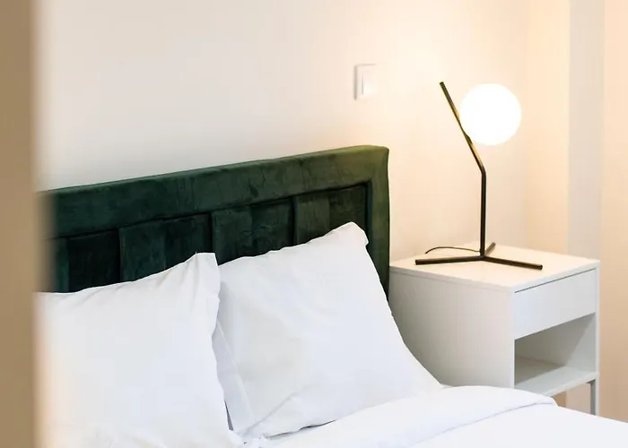 Pardal Rc A - Luxury 2 Bed Apartment In Alcantara Lisboa, Portugal
