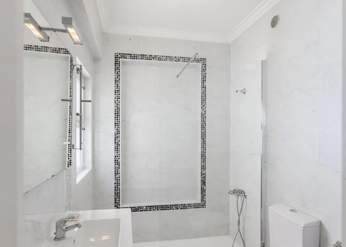 FLH - Central Flat in Bairro Alto Lisbona, Portogallo