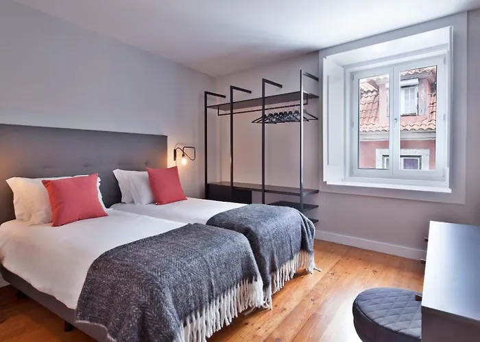 Lisbon Five Stars Apartments Combro 7, Portugal