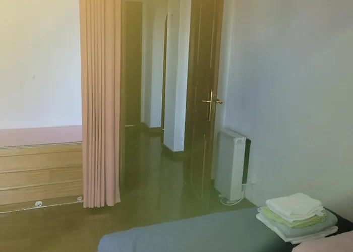Comfy Room Near Metro And Airport Lisboa, Portugal