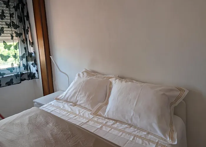 Free Wifi -Estrela Lapa- Tram 28 Apartamento Lisboa, Portugal