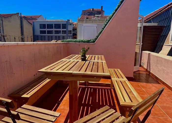With Terrasse - 3 Bedroom, 3 Bathroom Triplex Lisboa, Portugal
