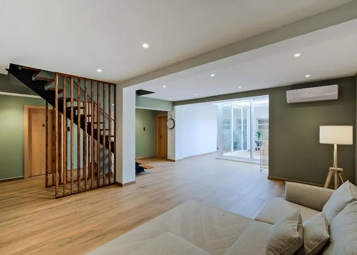 Lovely Studio Fully Equipped Near Subway N4 Lisboa, Portugal