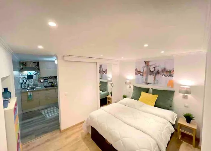 Oleiro Cozy Apartment Lisbona, Portogallo