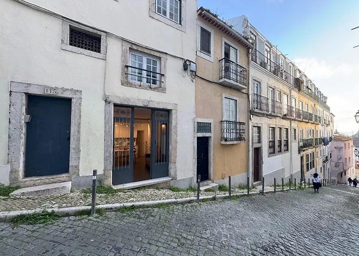 Appartamento Residencial Neves - Bairro Alto Lisbona, Portogallo