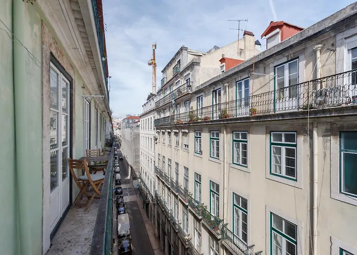 Central Bedroom In Shared House In Chiado - Historic Center Of Lisboa, Portugal