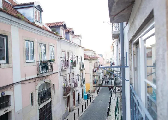Appartamento Bica Sequeiro 1 Bed Lisbona, Portogallo