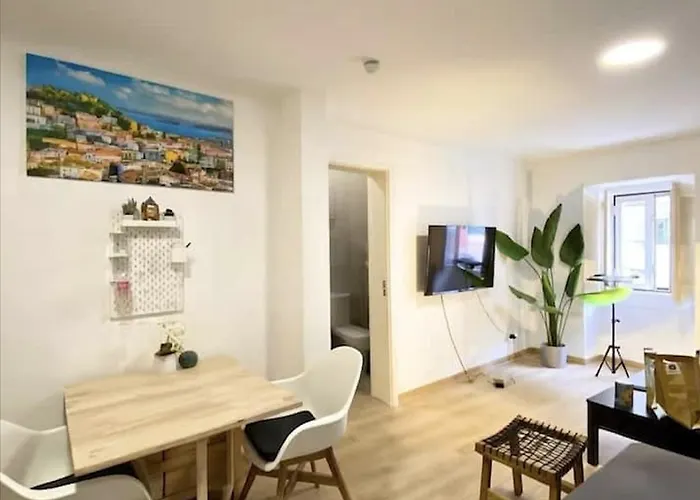 Apartamento Artsy Getaway - Unbeatable Location! Great For Couples & Digital Nomads Lisboa, Portugal