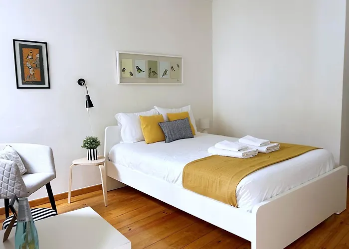 Cozy Studio In Santa Catarina Lisboa, Portugal