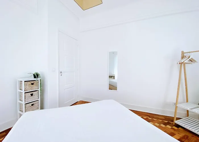 Saldanha L Iconic Stay Climate Comfort 1 Min To Metro, Near Coworks And Eduardo VII Park Lisboa, Portugal