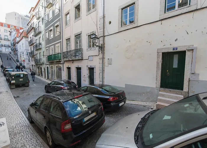 Bica Patio 3Bdr Duplex By Lovelystay Lisboa, Portugal