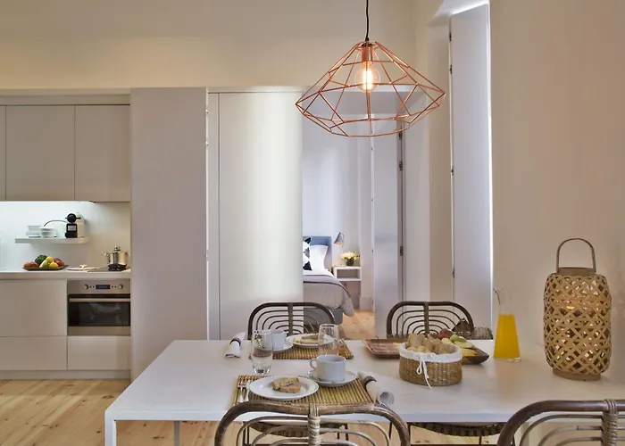 Lisbon Five Stars Apartments Combro 77, Portugal