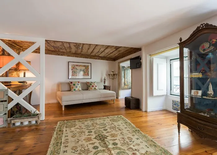 Charming Apartment Travessa Do Alcaide Lisbona, Portogallo