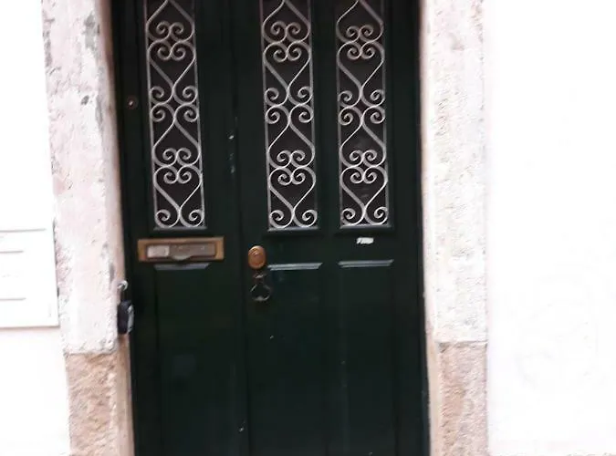Appartamento Flat In Historic Neighbourhood Lisbona, Portogallo