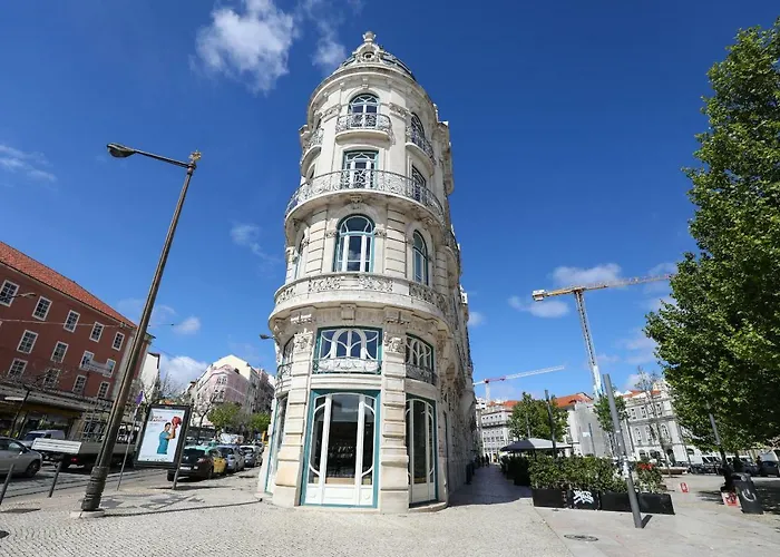 4 Bedroom Apartment On The City Center Lisbon, Portugal