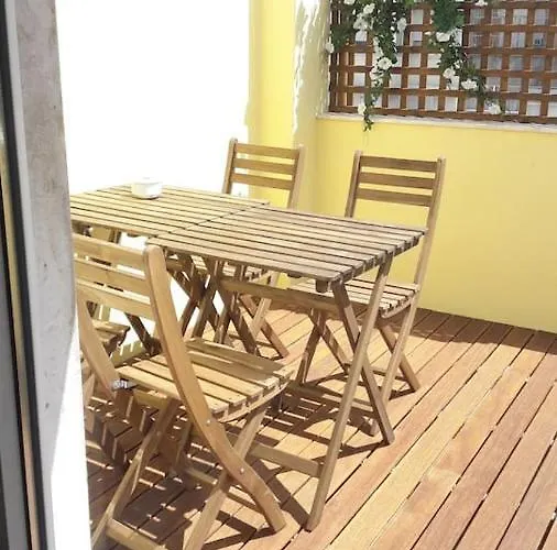 Apartamento Modern Cosy Flat With Terrace In Campo De Ourique. Lisboa, Portugal