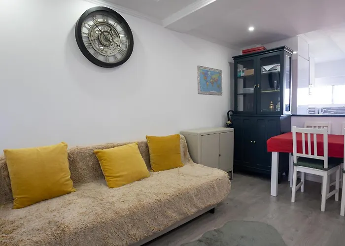 Airport Room