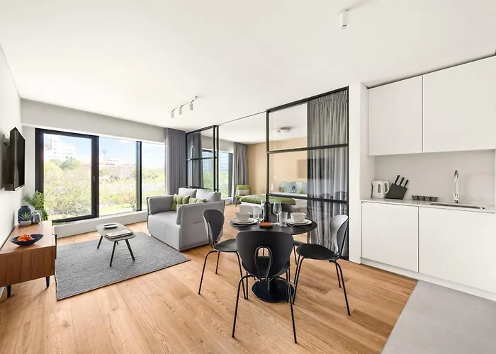 Lx Living By Mirabilis