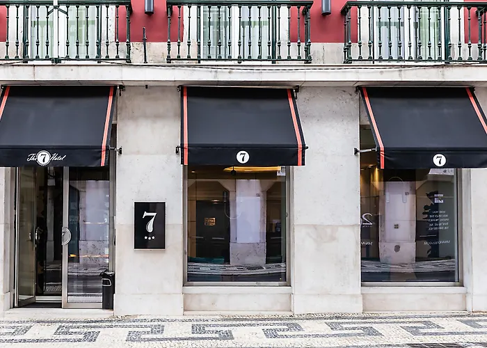 The 7 Hotel, Suites, Studios & Apartments