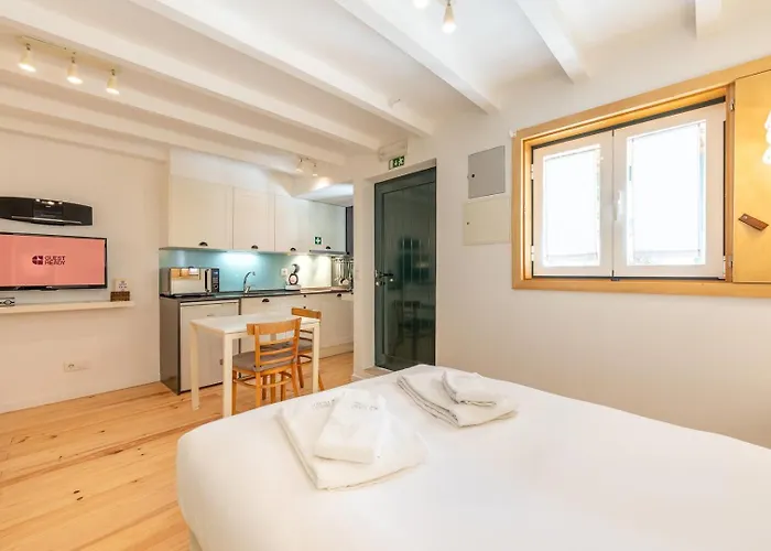 Guestready - Alfama Terrace Apartments